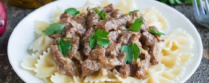 Κλασικό μοσχάρι stroganoff