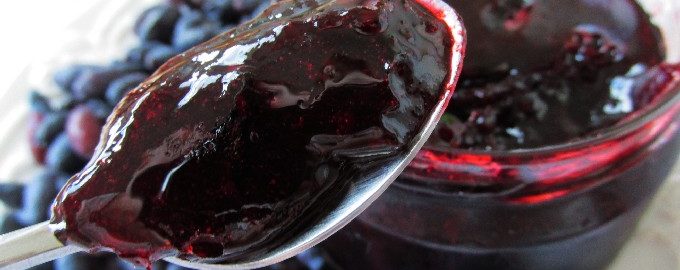 Confiture de chèvrefeuille en cinq minutes pour l'hiver - 8 recettes avec une photo étape par étape